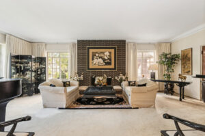Living Room, Mansion in the Jackson Park Highland, Chicago. Photograph. 